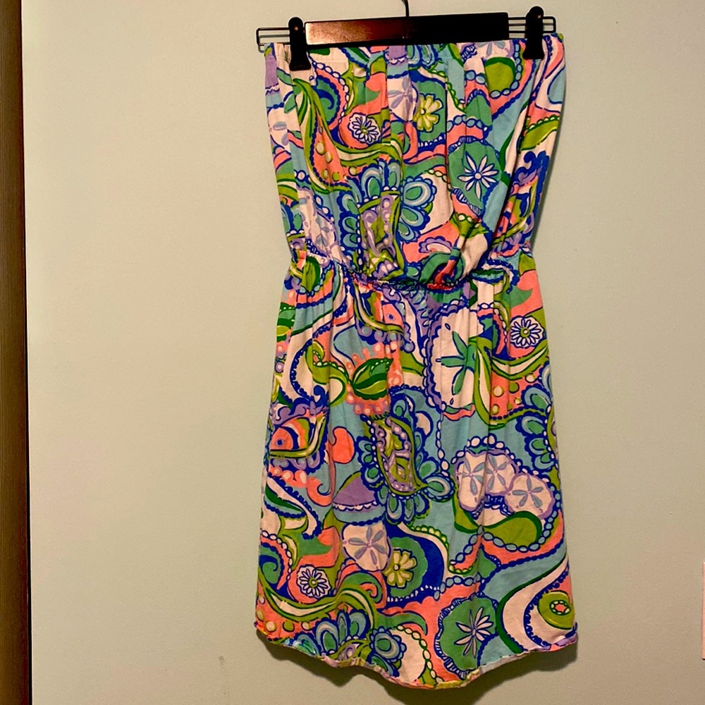 Lilly strapless dress.